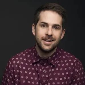 Ian Hecox – Bio, Wiki, Smosh, Girlfriend, Wife, Height, Ig,。